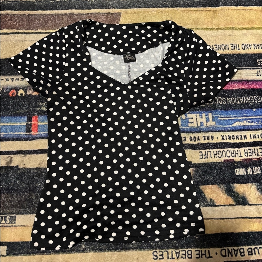 RockSteady Black and White Fitted Short Sleeve Blouse Sophia Top